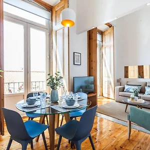 https://feels-like-home-alfama-river-view-flat.hotels-lisbon-portugal.com